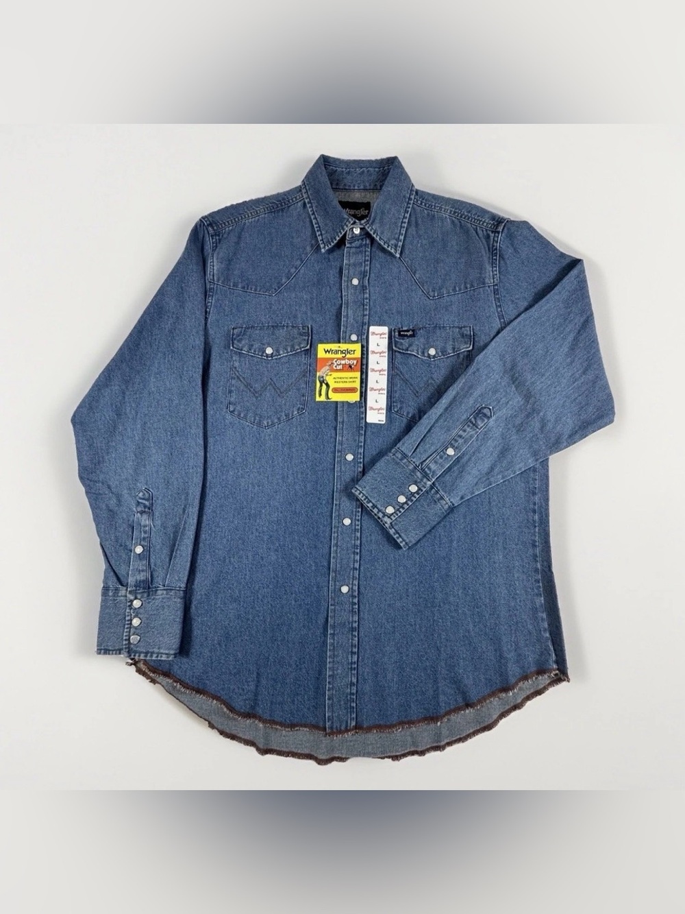 Wrangler Cowboy Cut Denim Shirt Mens L Pearl Snap Western Raw Hem Cowboy NEW